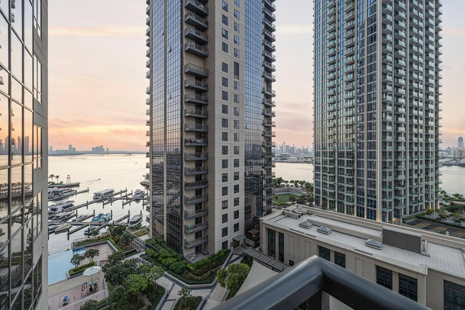 Luxe | Elegant 2Br | Harbour View | Stylish & Cozy Apartment Dubai United Arab Emirates