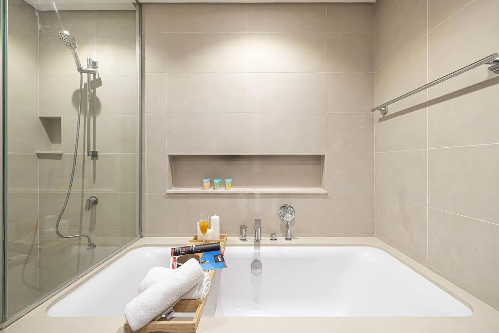 Luxe | Elegant 2Br | Harbour View | Stylish & Cozy Apartment Dubai