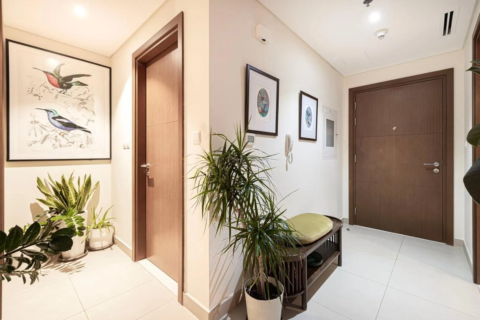 Luxe | Elegant 2Br | Harbour View | Stylish & Cozy Apartment Dubai