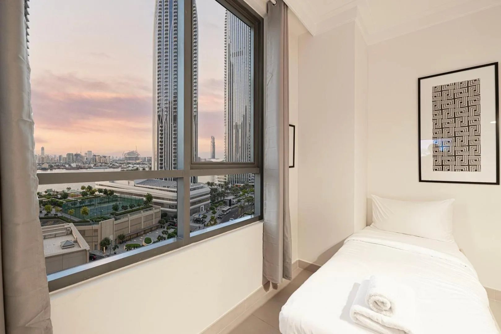Luxe | Elegant 2Br | Harbour View | Stylish & Cozy Apartment Dubai 0*,  United Arab Emirates